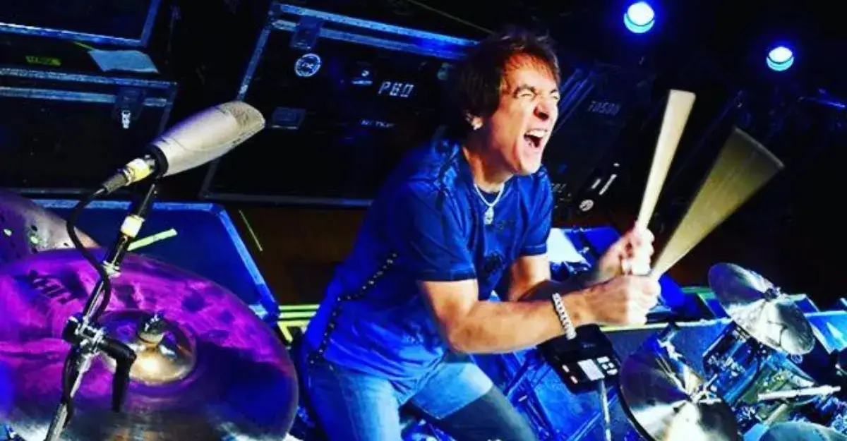 Walfredo-Reyes-Jr.-drum-lesson